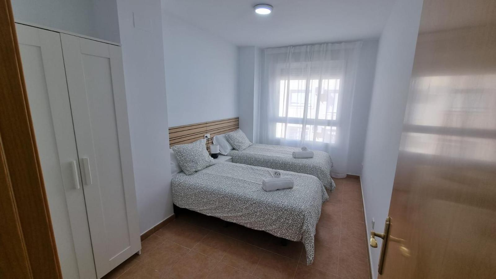 Moderno Apartamento 3 Dormitorios, Garaje Y Piscina Ла-Альгаба Экстерьер фото